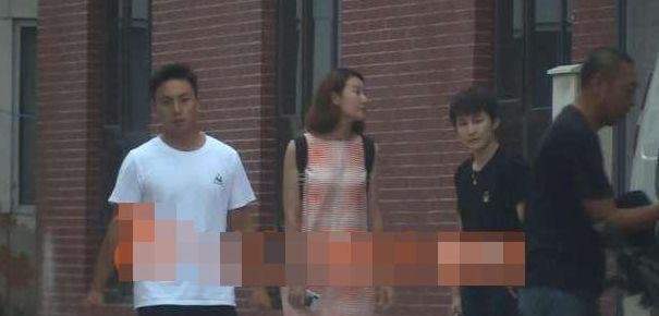 王宝强新恋情再添实锤,高调带去见释小龙,疑似圈内好友已知情