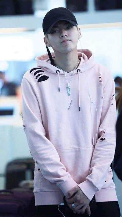 搞笑:这些男星比女星还适合粉色,吴亦凡简直太惊艳!