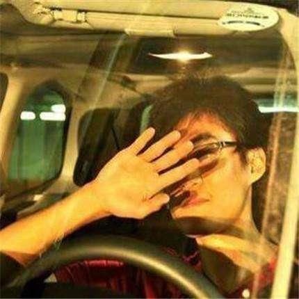  『车车』后视镜落伍了!瞧下面全景倒车镜，前后轮一目了然，车车都配装