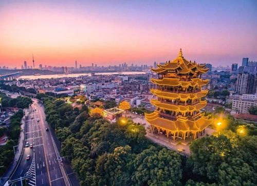  为武汉|中国“最特殊”的城市，被长江一分为三，谈恋爱都像是异地恋
