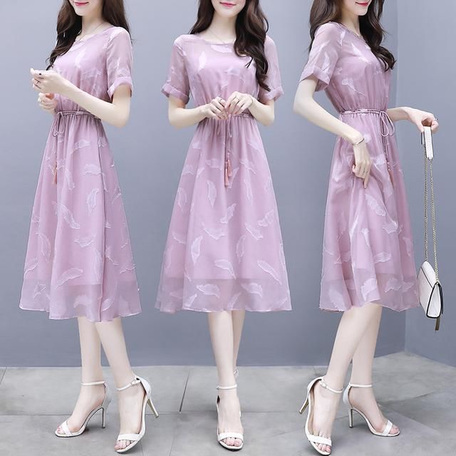 太美了，我敢说，穿这些凉凉裙，瞬间迷倒一大片，奔4女人别错过