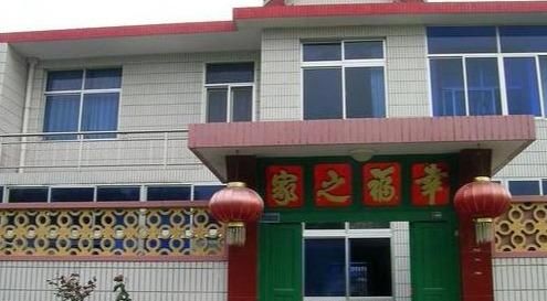  #围墙#农村盖房子，做哪种围墙比较好？听内行人说完，不再纠结