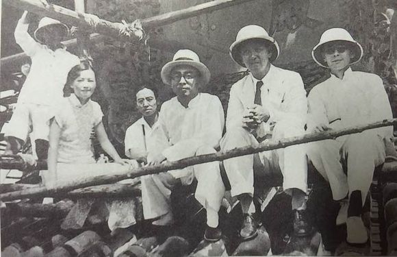  工作：林徽因35张工作照，很是珍贵！每一张都很美！