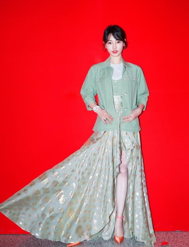 白百何穿轻透视薄纱裙现身，好身材藏不住，网友：好想娶回家！