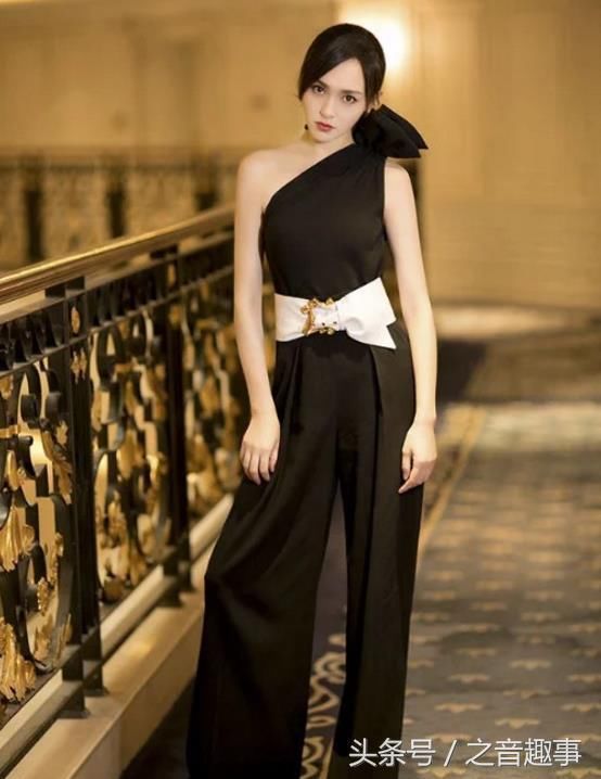 唐嫣，颜值身高衣品大长腿她都有，看这几张就知道为什么吸引人呢