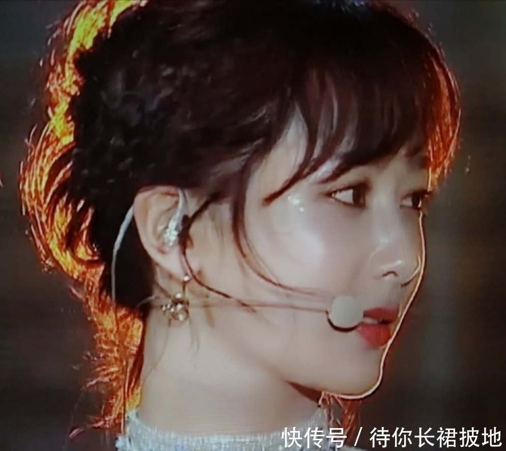 跨年晚会迪丽热巴节目