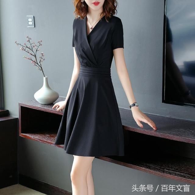 当下流行“一步裙”，漂亮又大方