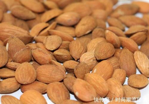 脸上长了黄褐斑怎么去除?好方法让你巧祛面部斑点