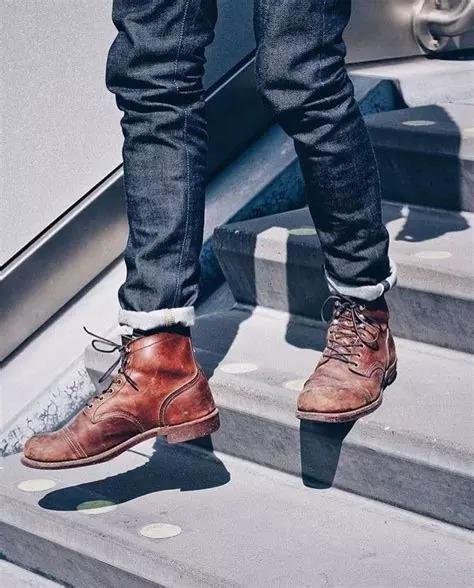 女人的性感高跟鞋=男人的工装靴