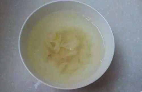  「春天」春天虫子开始活泛，2种无毒有效灭虫法，让家里花卉免遭侵扰