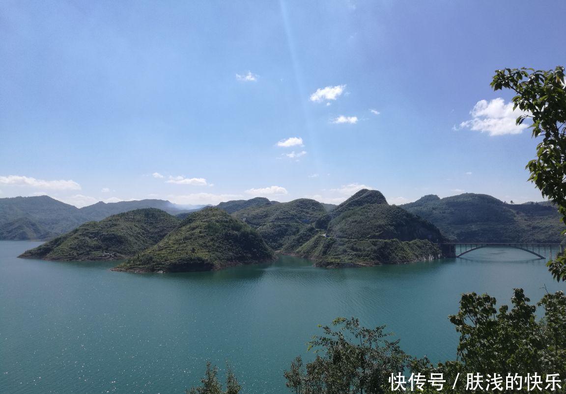 贵州被忽略的一个湖泊，打造成风景旅游区，被称为贵州第一湖