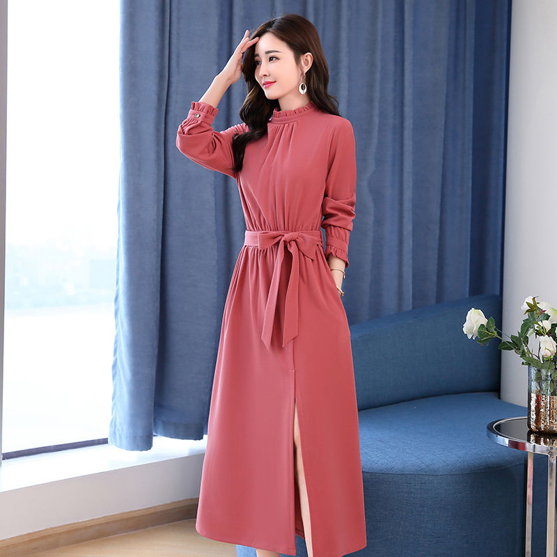 老公的眼光真好,给我新买的连衣裙,没想到这么漂亮,让人心动