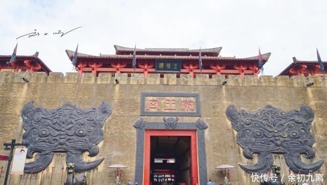 为什么中国的旅游景区几乎都收门票，而外国的旅游景区几乎不收？