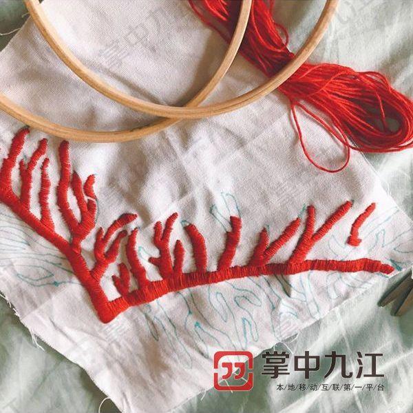 九江妈妈微博晒与女儿穿搭，网友：把生活过成了诗