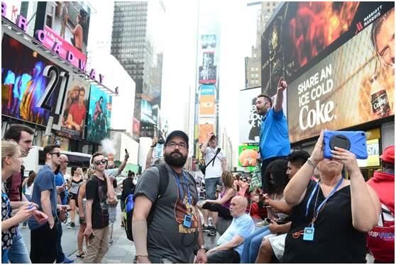 老外眼中最危险的国家，走在街上随时可能“被崩”，国人却争着去