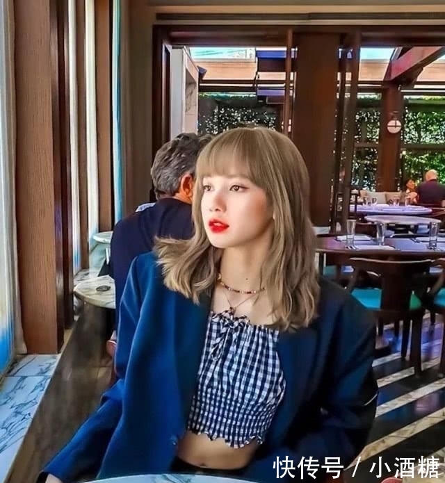 「适合」不会用卷发棒?这个“一刀切”的发型适合你,高级气质又减龄