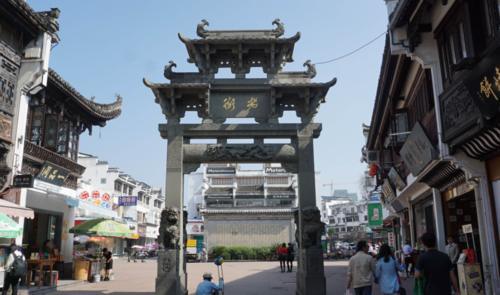 黄山市除了有黄山,还藏着两条有韵味的老街,绝对值得一去