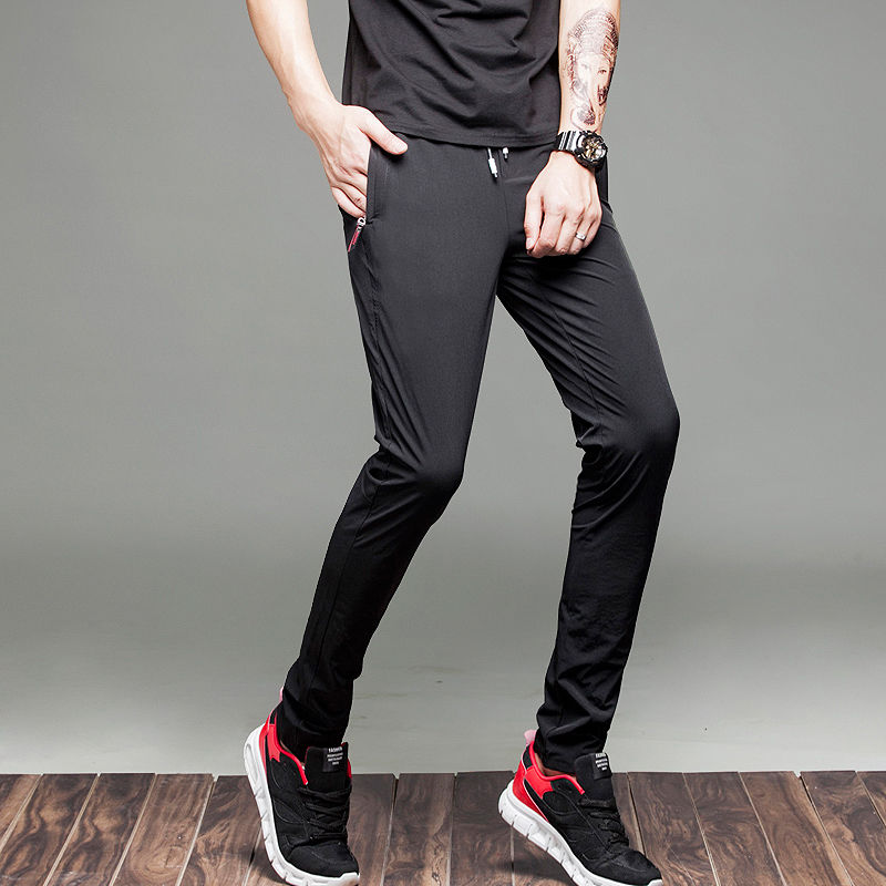 懂时尚的西裤都换成速干裤了，最流行的就这8款，别傻傻不知道