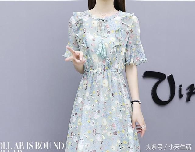 去年的连衣裙已经淘汰了，现在都流行雪纺连衣裙，贼好看又划算