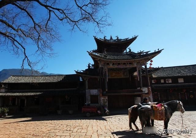 大理的这座古镇,被誉为30年前的丽江,名气不小,但路远人少