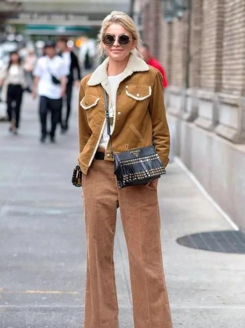  『半身是一』开春短外套才是轻巧时尚，尤其要掌握这3种搭配法，洋气更舒适