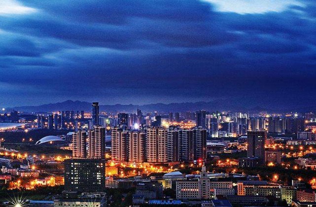 中国百强镇最多的五个省市，上海也只排在第三名