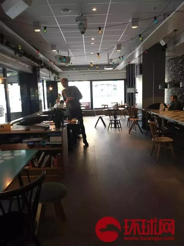 驻瑞使馆谈中国游客被扔公墓事件：当事人压力很大，网友勿落井下