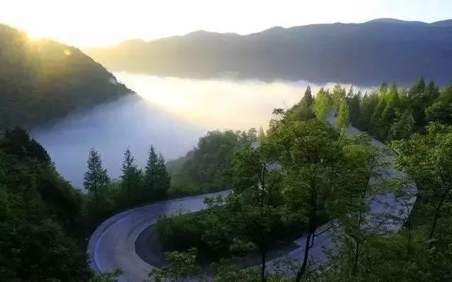 中国境内居然隐藏了一个旷世仙境，连外国人都被折服