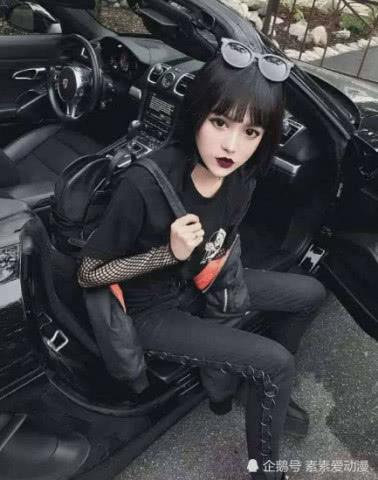 这位深圳妹子火了！依靠成熟的化妆技术吸粉50万，卸妆后更是纯天