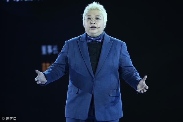 韩红发文回击谣言：以委托律师处理