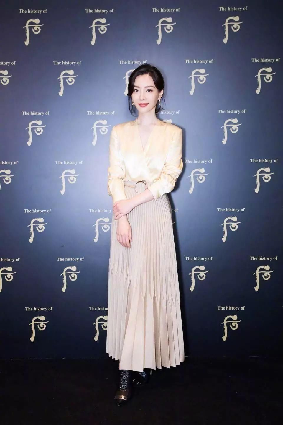 她是整容最成功的女星，有着可怕的气质!所有人在她面前都会失色