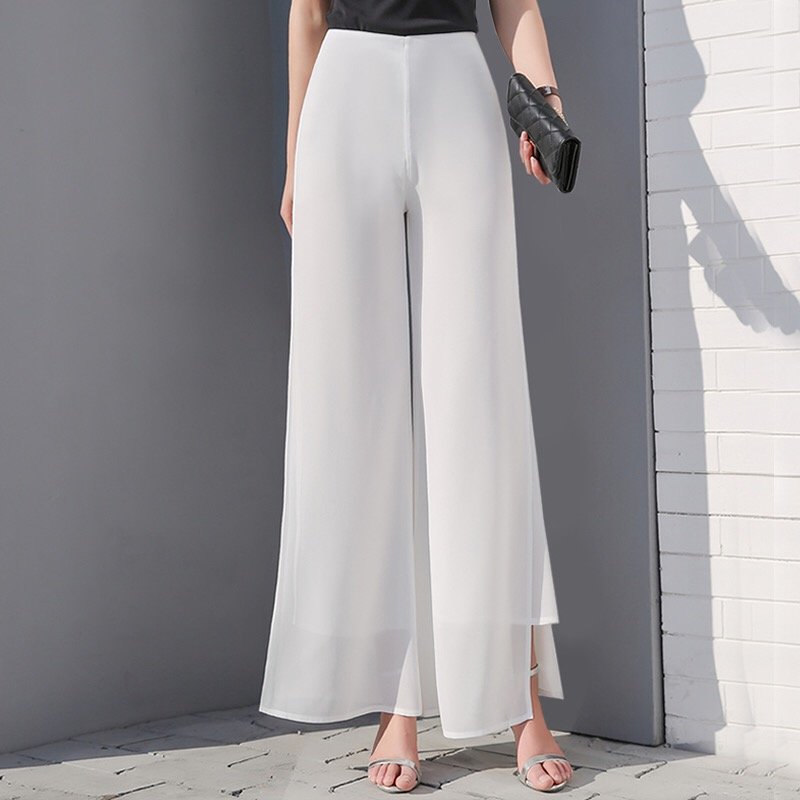 还在穿过时的牛仔裤，早秋流行“立秋裤”，一款比一款嫩的慌