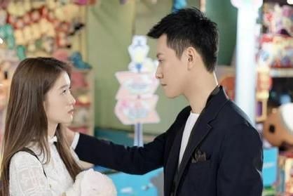 杨紫分手之后首发声，留言澄清分手谣言，引网友心疼