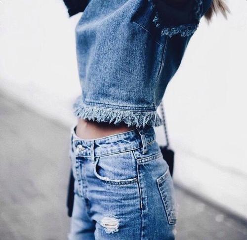 牛仔裤随便搭？难怪你穿成路人
