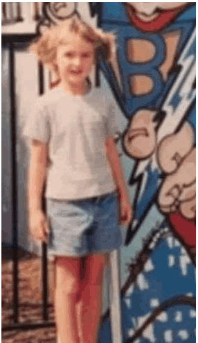 美国20岁女生腿长1米3, 自称无人敢追, 最苦恼穿裙子被偷看!