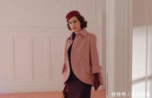  「精致」优雅精致的女人身上都有这6个共同点：比如从不穿短裙、不翘腿