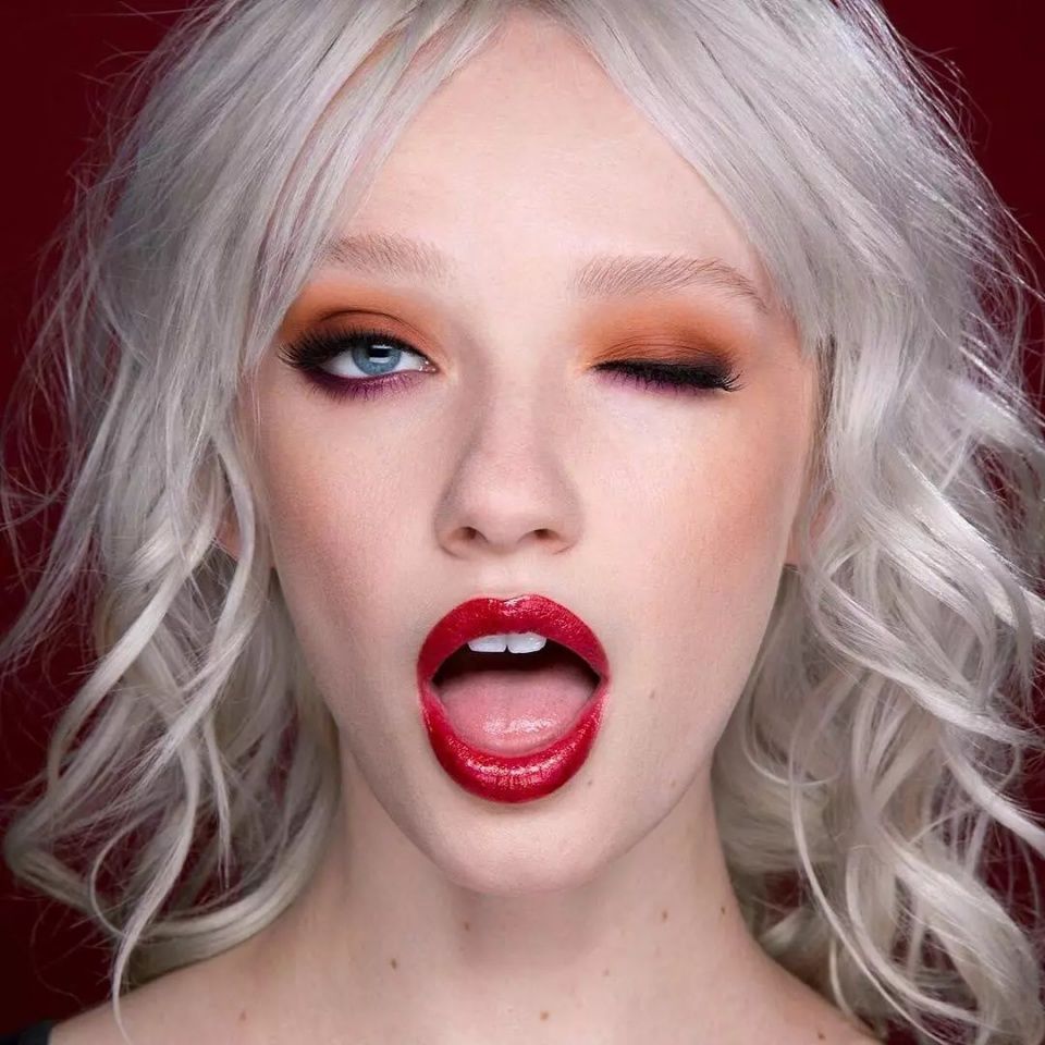 明星的卷发处处是小心机,快来Get这些加分技巧!