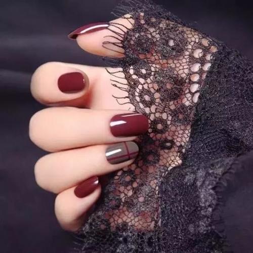 适合秋冬的简约美甲，超显气质又显白！从此手白再也不是梦！