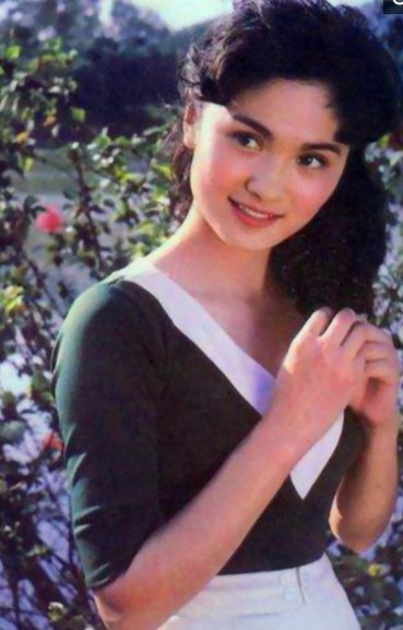 镜头下:80年代老照片 那时候的中国美女出淤泥而不染