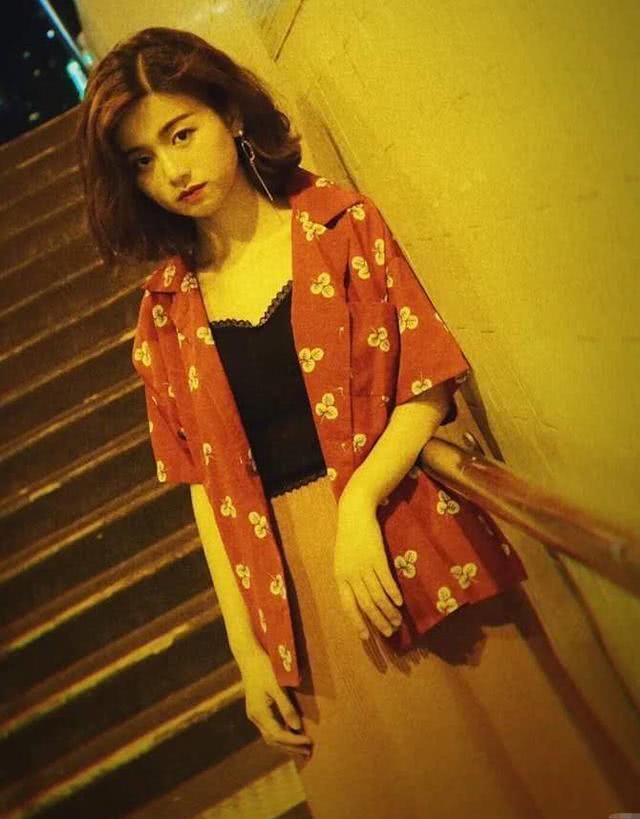  港风|“美到没朋友”的港风衬衫穿搭火了，日常出街这样穿，也太靓了吧