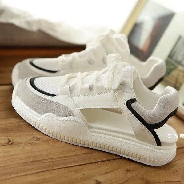 今年流行的女鞋，是这样的款式，时髦洋气，女人味爆表