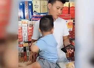  『开玩笑』本以为是父子俩，其实是姥爷和外孙，你确定不是在开玩笑吗？