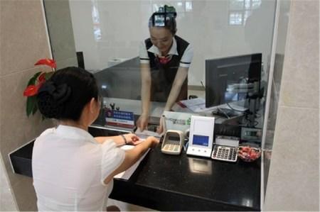 在银行存钱，自动转存和人工转存的利息有何差别？很多人都不知道