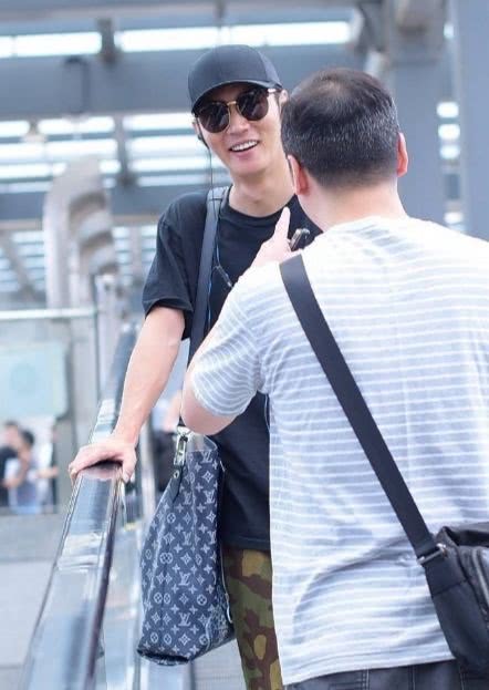 出轨风波后,洪欣一家3口首次现身,网友:想用行动破出轨传闻?