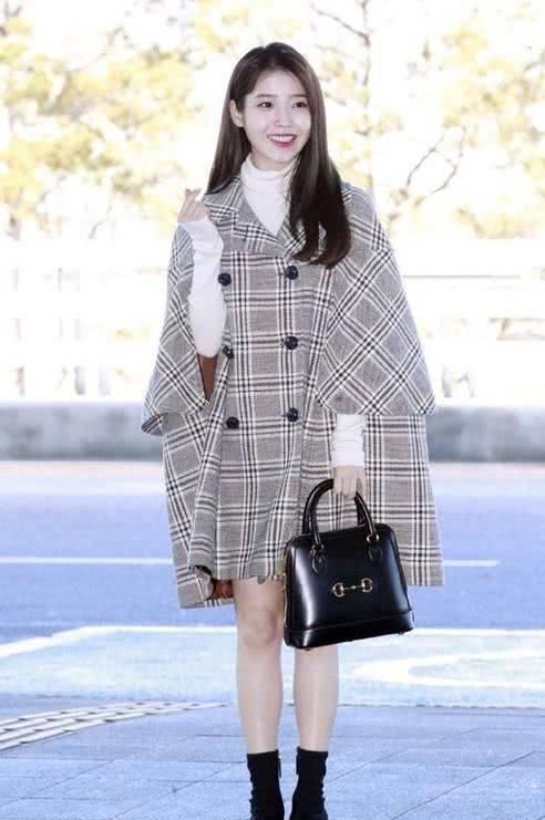  『感觉』教材一样的小个子女生穿衣搭配实例教程，iu每一套全是經典配搭，时尚潮流又显高