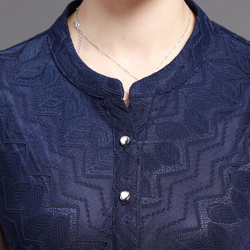 系带连衣裙洋气又减龄，蕾丝材质高档又性感，配高跟鞋显高显气质