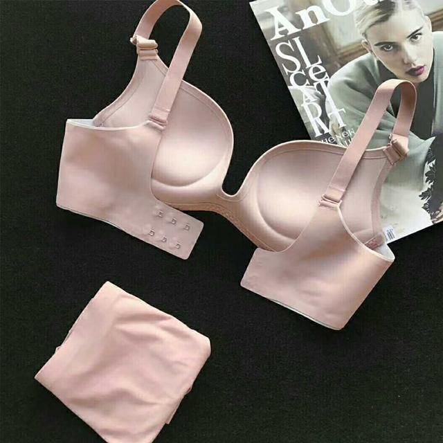 老式纯棉文胸早就没人穿了,这种高弹力的文胸,塑形却不勒肉