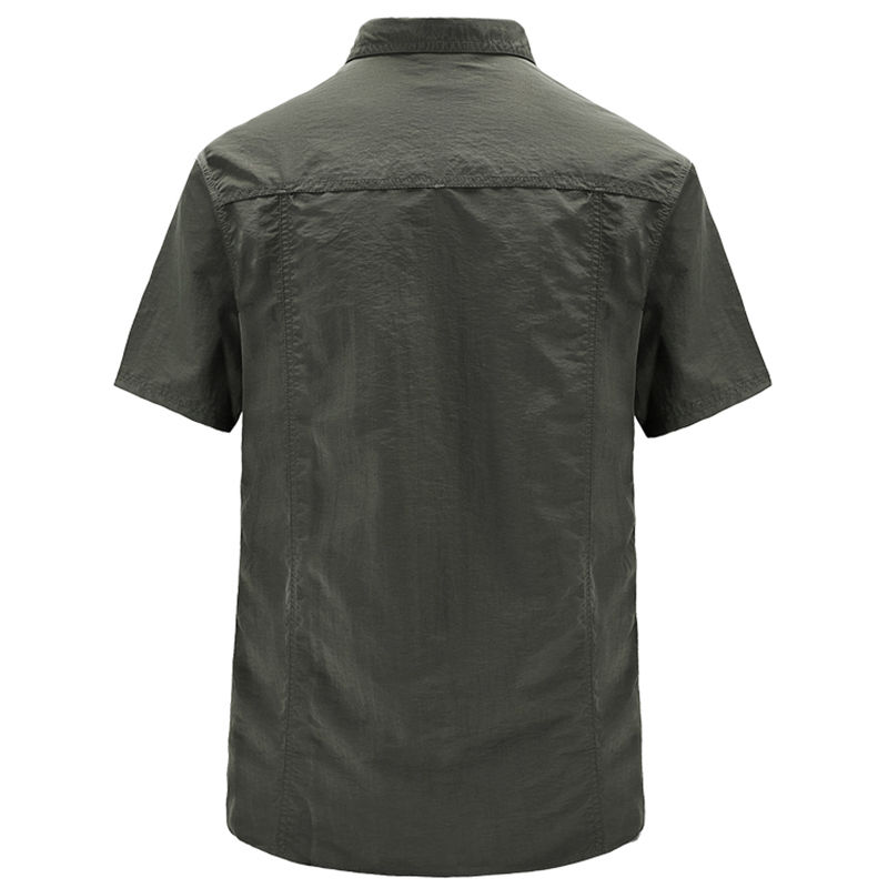 男人到了43岁，少烟少酒，用心打扮打扮自己，走哪都迷倒一片