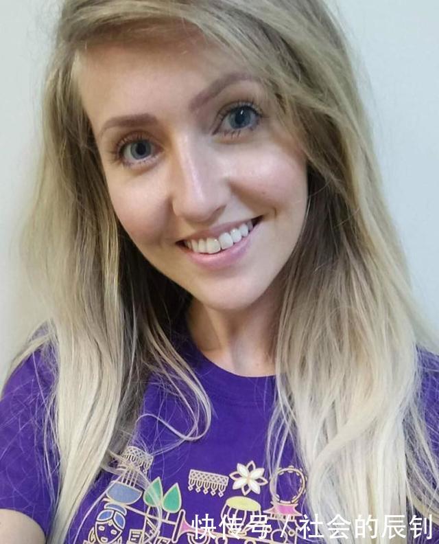 女子化妆上瘾，同居5年的男友从未见过她的真面目，最终被抛弃