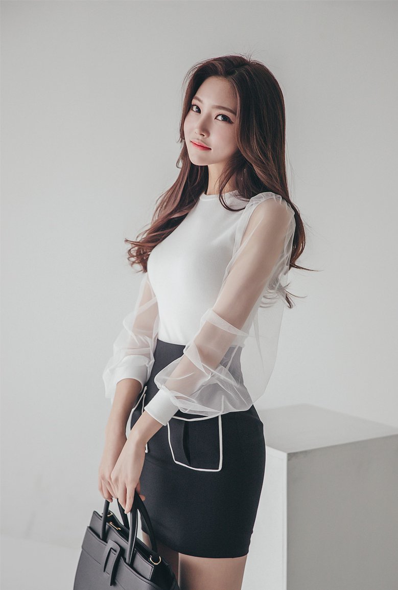 轻盈施塔德黑白口袋薄纱裙